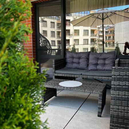 A-Brilliant, New! Spacious & Modern Apartment In Varna Whit Garage Exteriör bild