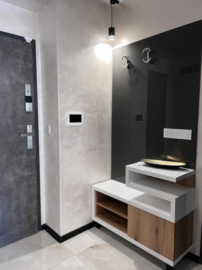 A-Brilliant, New! Spacious & Modern Apartment In Varna Whit Garage Exteriör bild