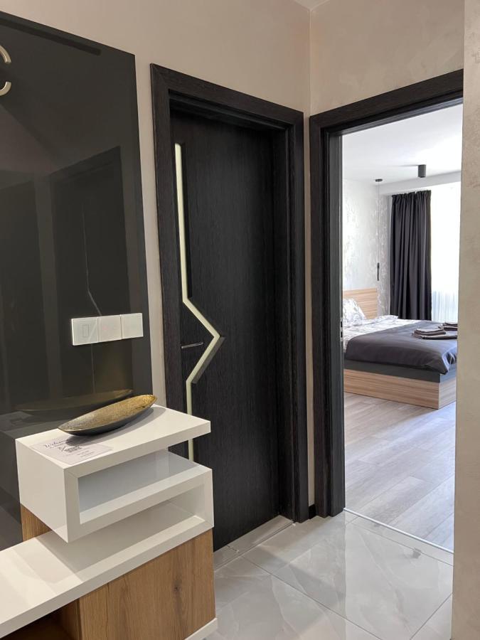 A-Brilliant, New! Spacious & Modern Apartment In Varna Whit Garage Exteriör bild